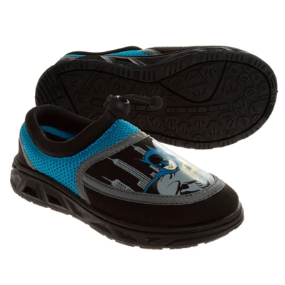 DC Comics Batman Boys Water Shoes -Kids Aqua Socks- Sandals Waterproof Sports Slip-on Superhero Beach Slides Swim Slippers (Toddler/Little Kid) 5 DC Comics Batman Boys Water Shoes -Kids Aqua Socks- Sandals Waterproof Sports Slip-on Superhero Beach Slides Swim Slippers (Toddler/Little Kid) - Image 3